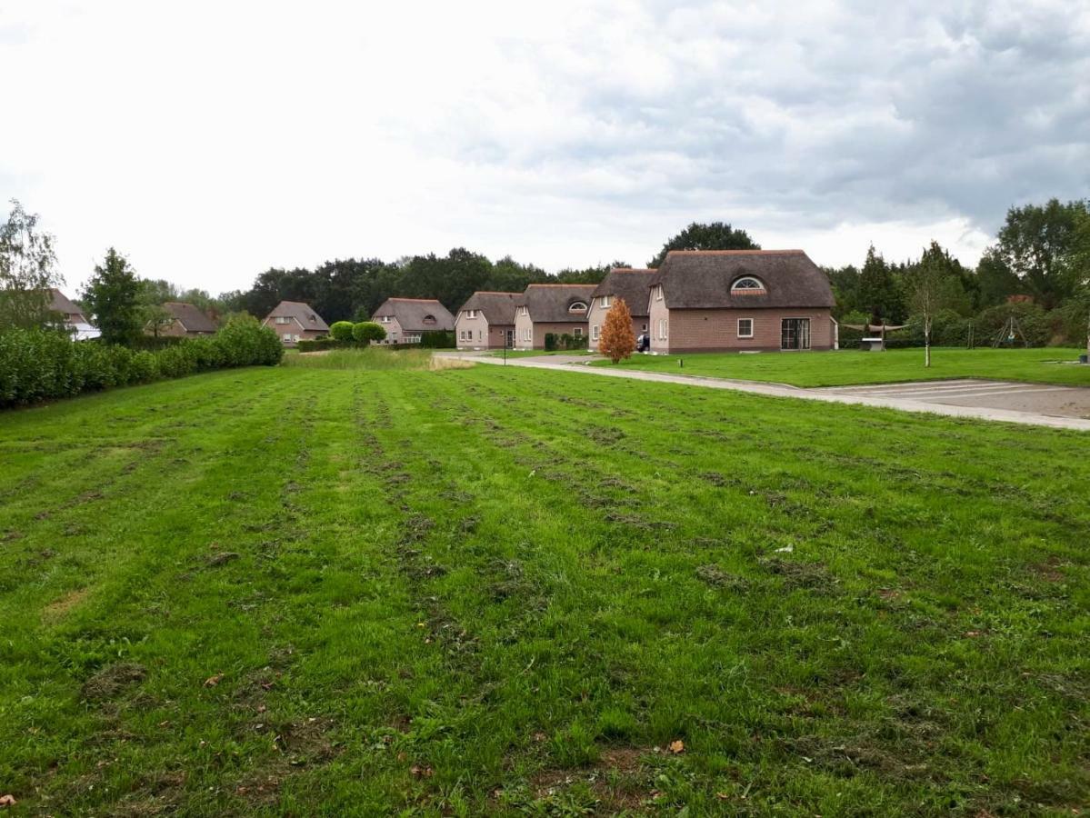 Villa Martensplek Tiendeveen Bagian luar foto